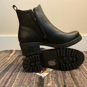 Taxi Lexi Black Ankle Chelsea Boots US7 EUR37